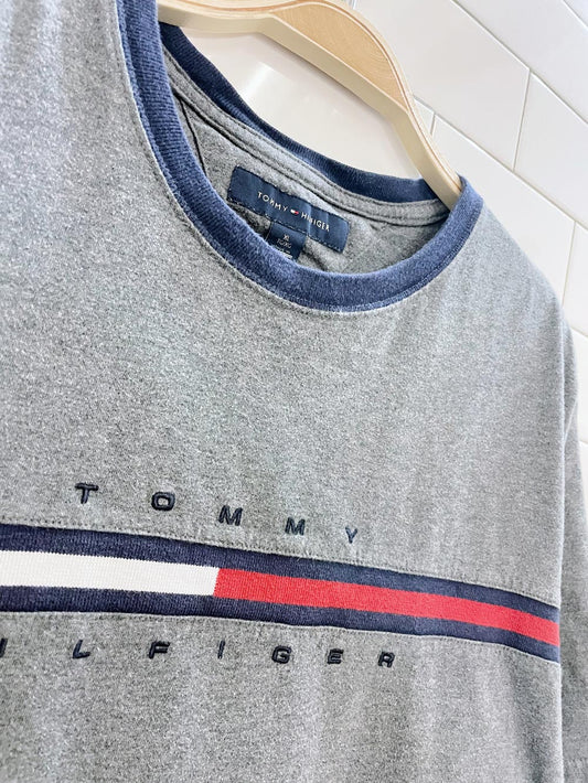 y2k tommy hilfiger flag tee