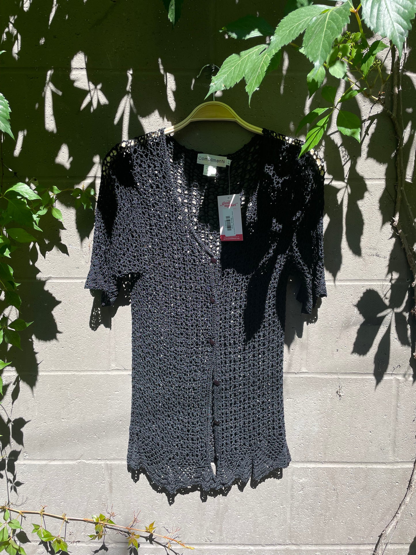 vintage compliments black crochet ss cardi