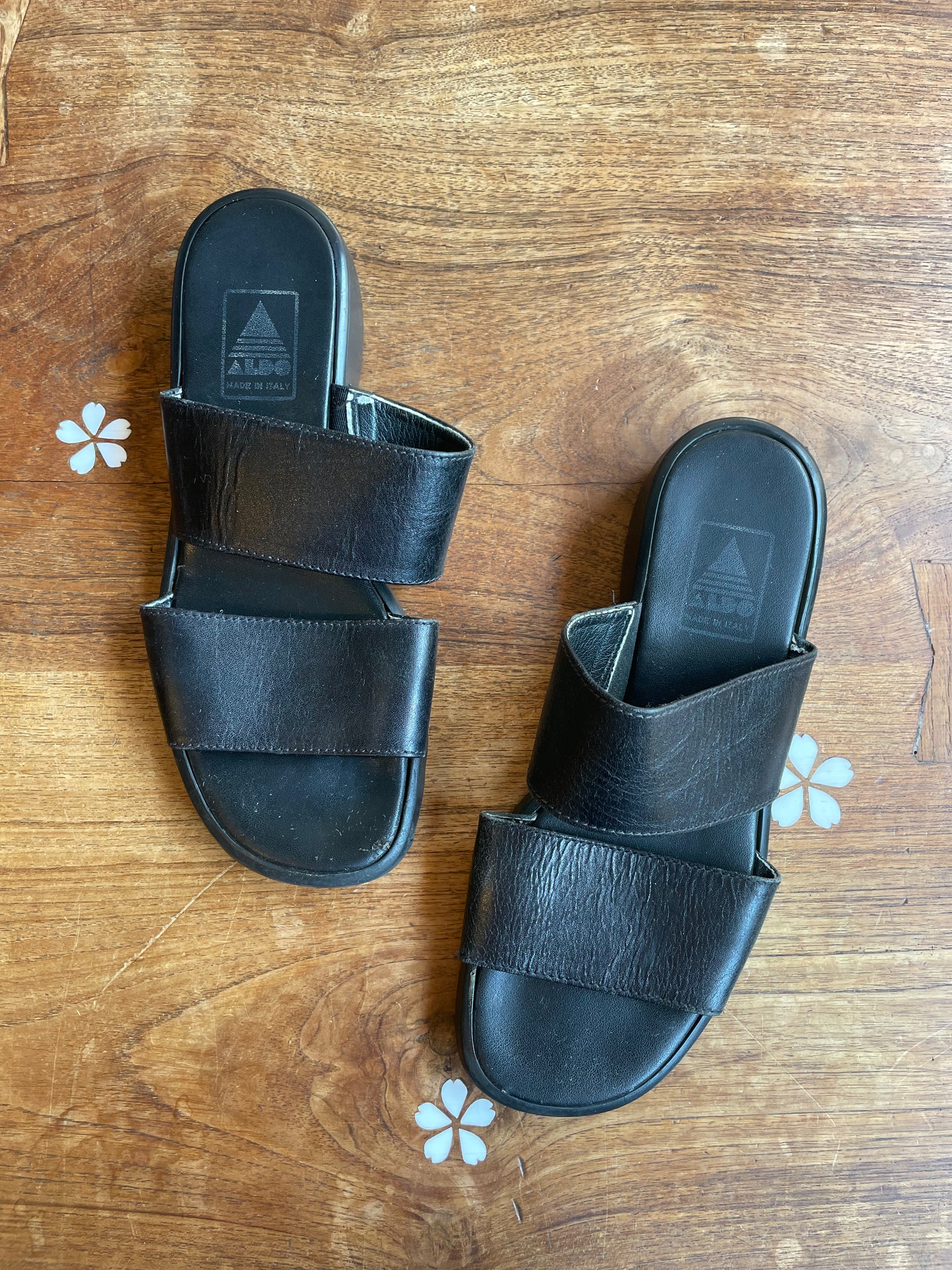 vintage 90s aldo leather two strap sandals