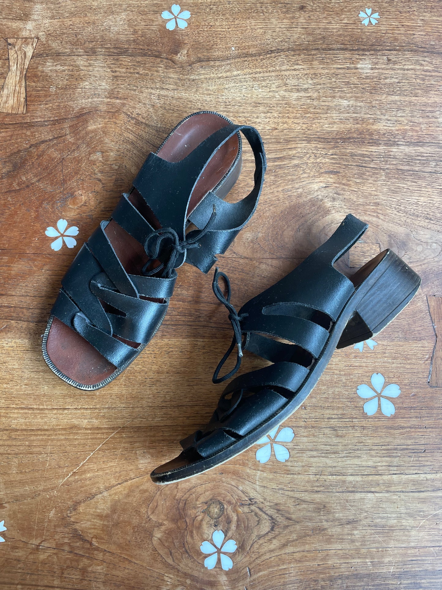 vintage 90s nevada made in italy leather sandals