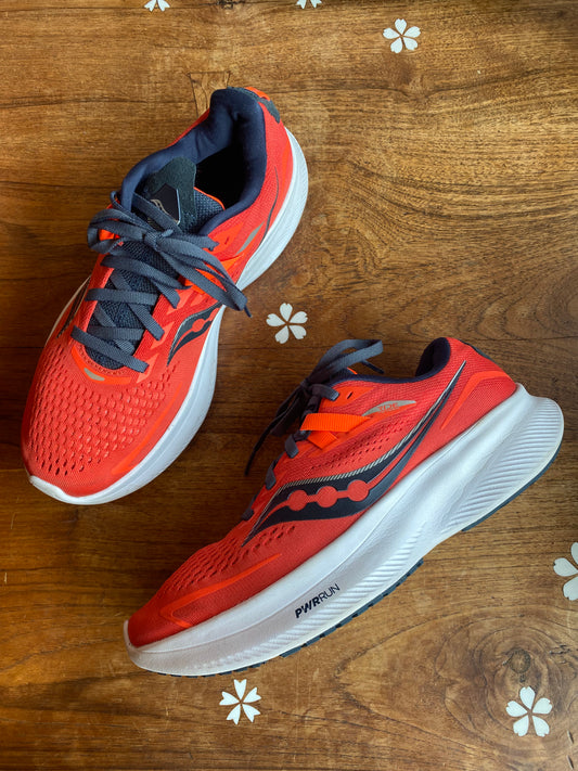 saucony pwrrun running shoes