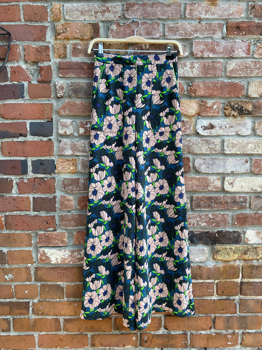h&m groovy bell bottom floral trouser