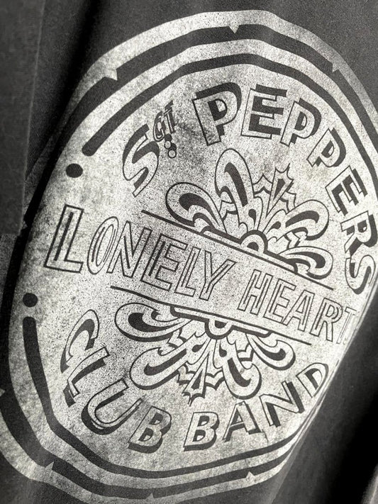 the beatles lonely hearts club graphic tee | 2017 apple corps - good market thrift store