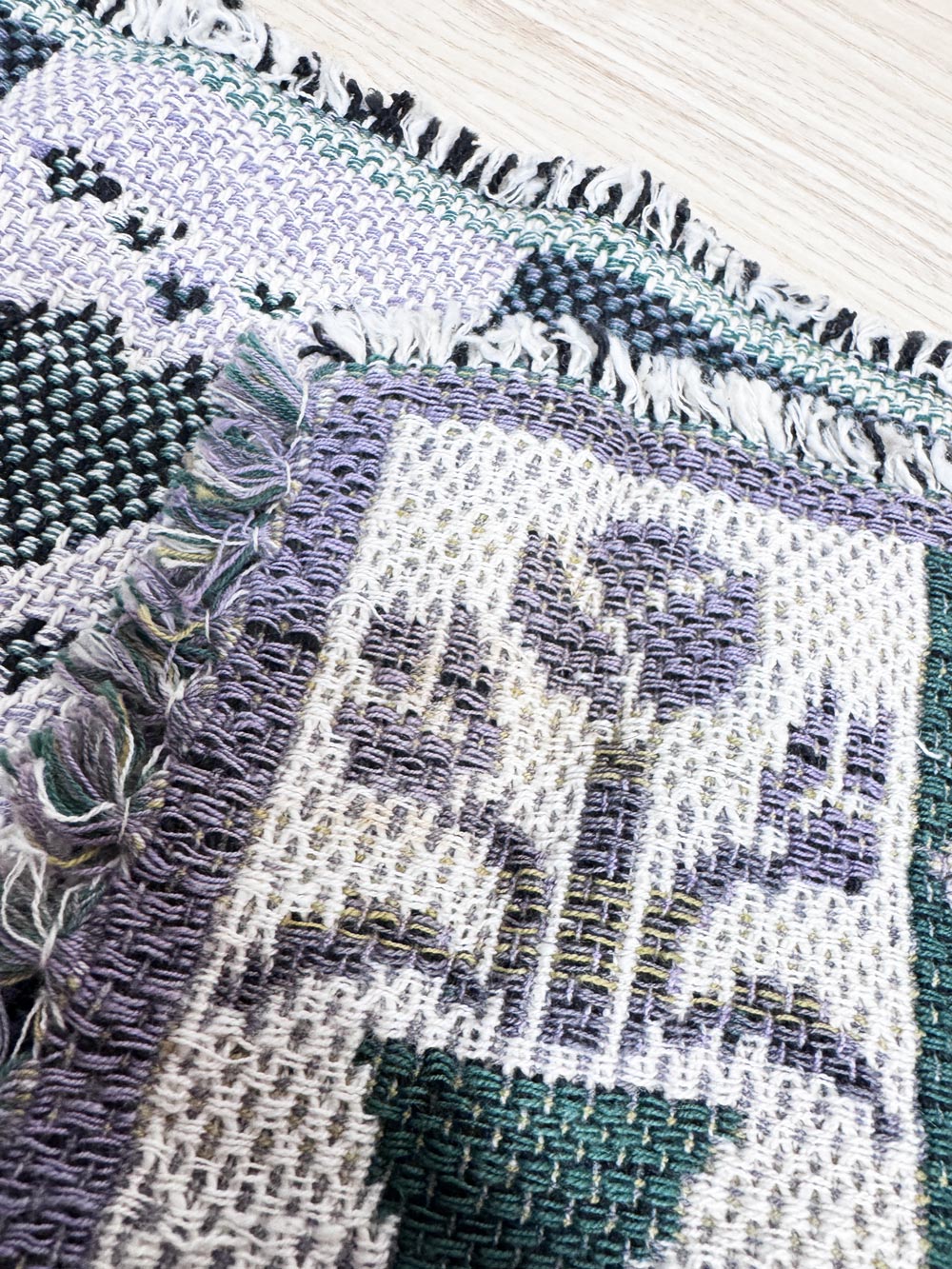vintage 90s woven hearts check fringe table runner