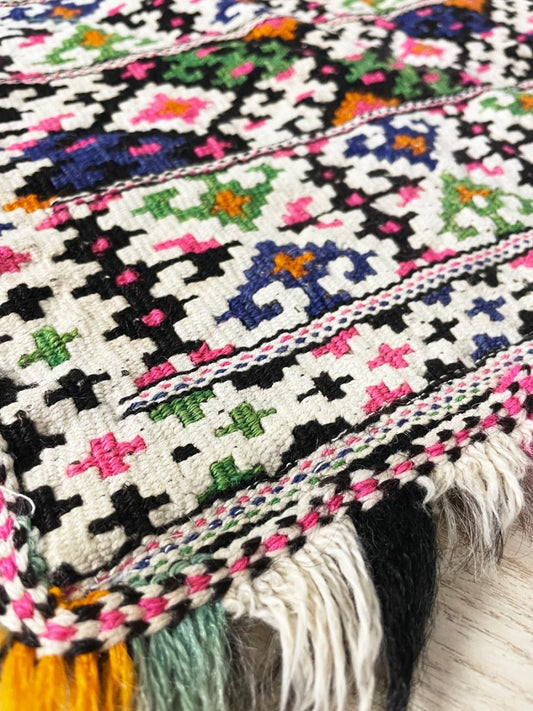 vintage moroccan wool kilim woven tapestry - good market thrift store