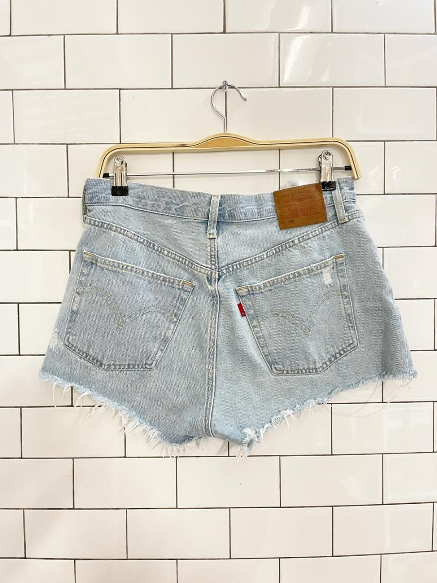 levi's 501 distressed denim shorts - good market thrift store