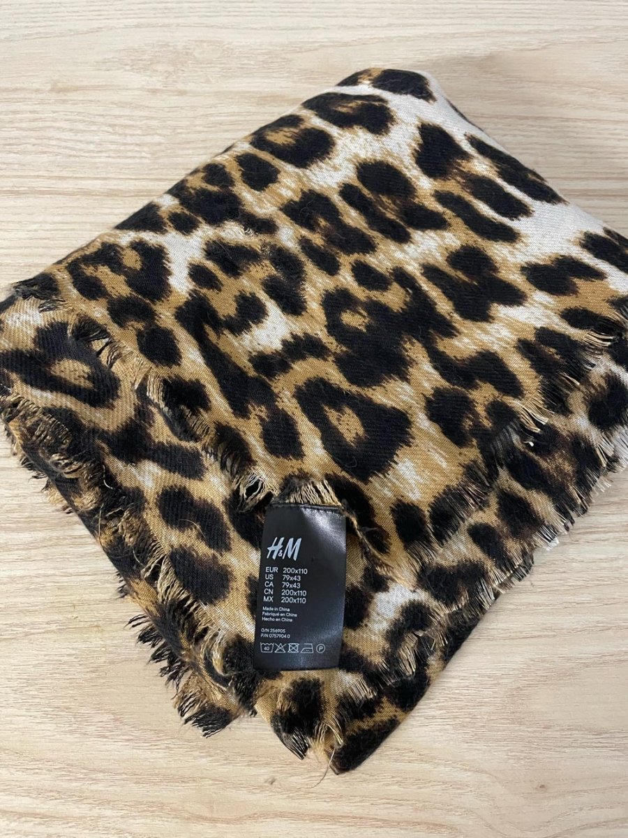 h&m xl animal print light blanket scarf - good market thrift store