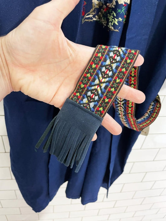 vintage 60s health 100% raw silk embroidered robe - good market thrift store