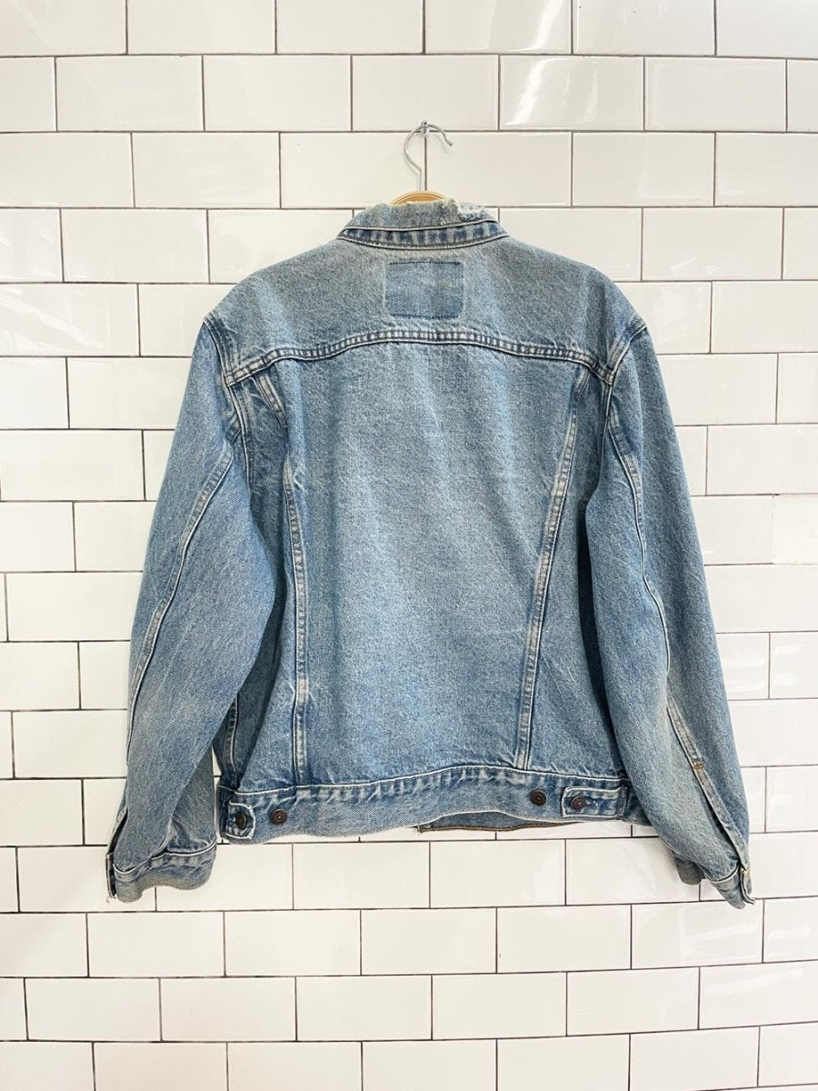 vintage 80s levi's denim trucker jacket - good market thrift store