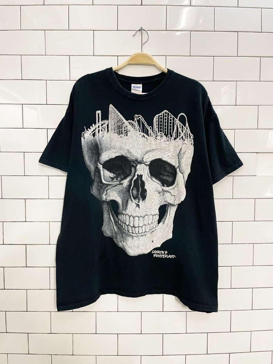 canada's wonderland skull graphic tee - good market thrift store