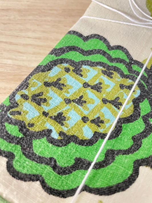 x4 vintage retro floral napkins - good market thrift store