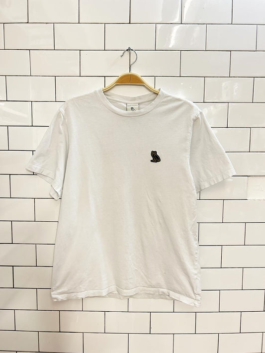 ovo minimal logo tee - good market thrift store
