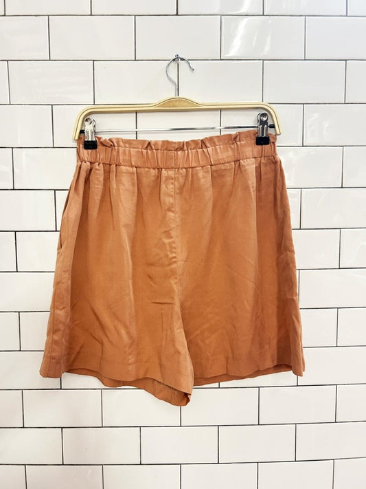 zara light drawstring pleated shorts - good market thrift store