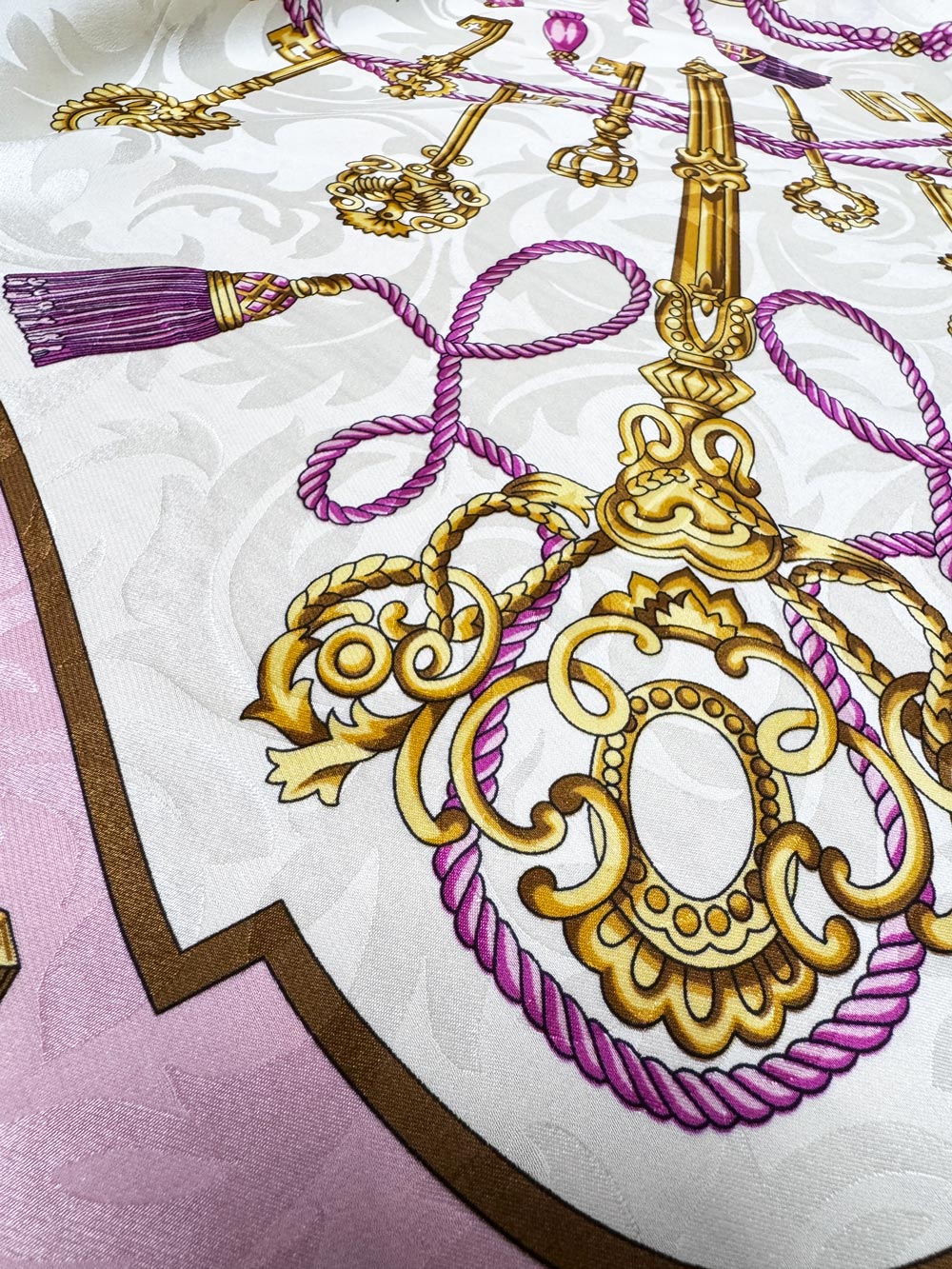 vintage azalea bellagio 100% silk keys + tassels jacquard xl square scarf | made in Italy