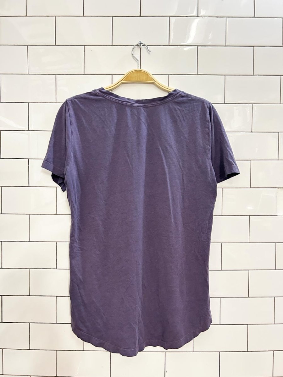 the group babaton v neck basic tee - good market thrift store