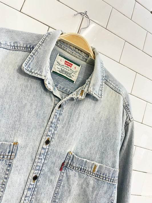 vintage 90s levi's denim shirt - good market thrift store