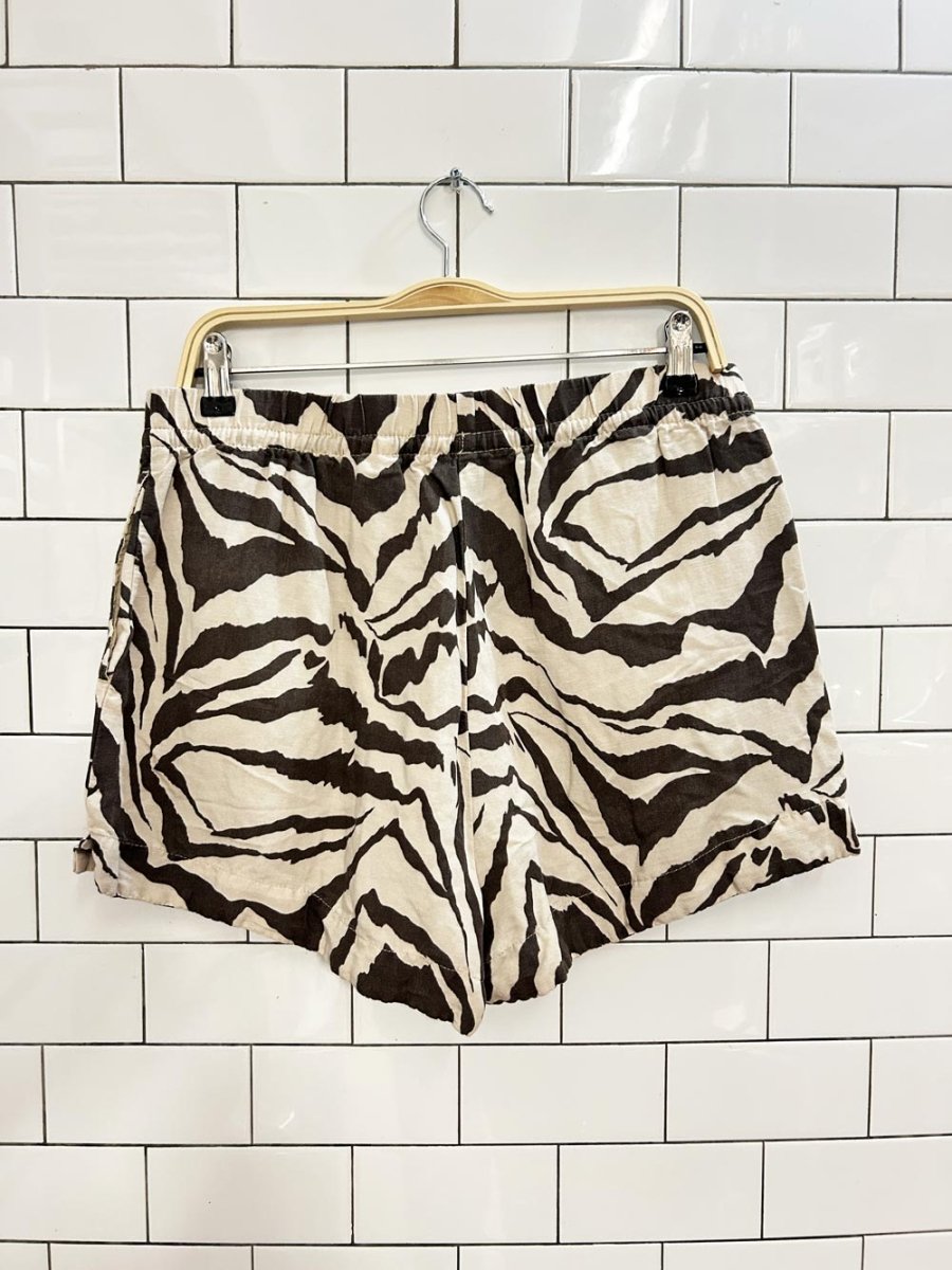 h&m linen animal print shorts - good market thrift store