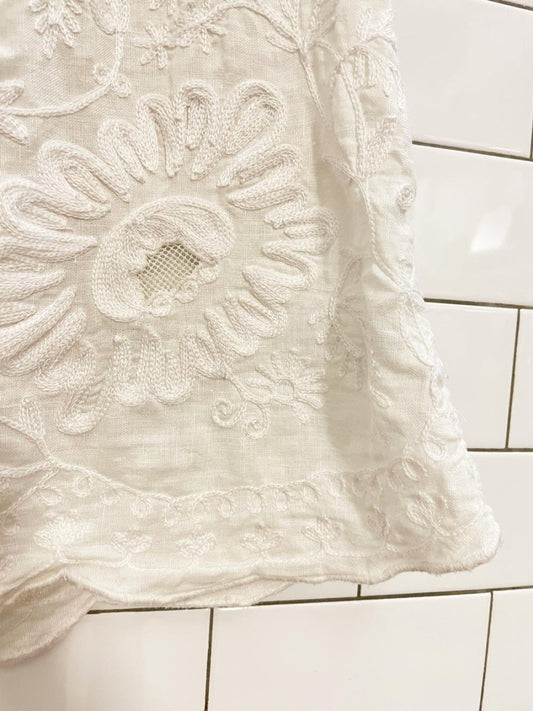 meadow rue 100% linen passiflora embroidered top - good market thrift store