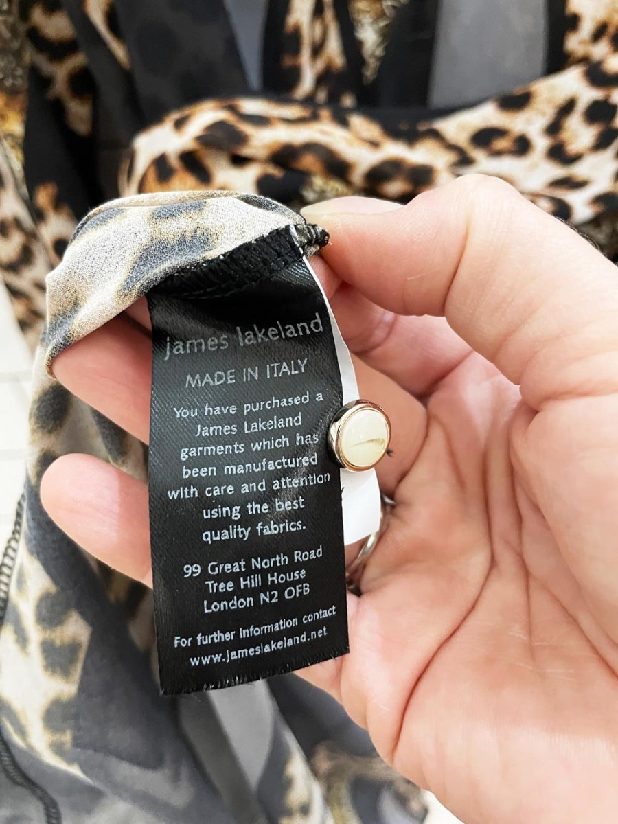 atterly james lakeland wave hem animal print dress | made in Italy - good market thrift store