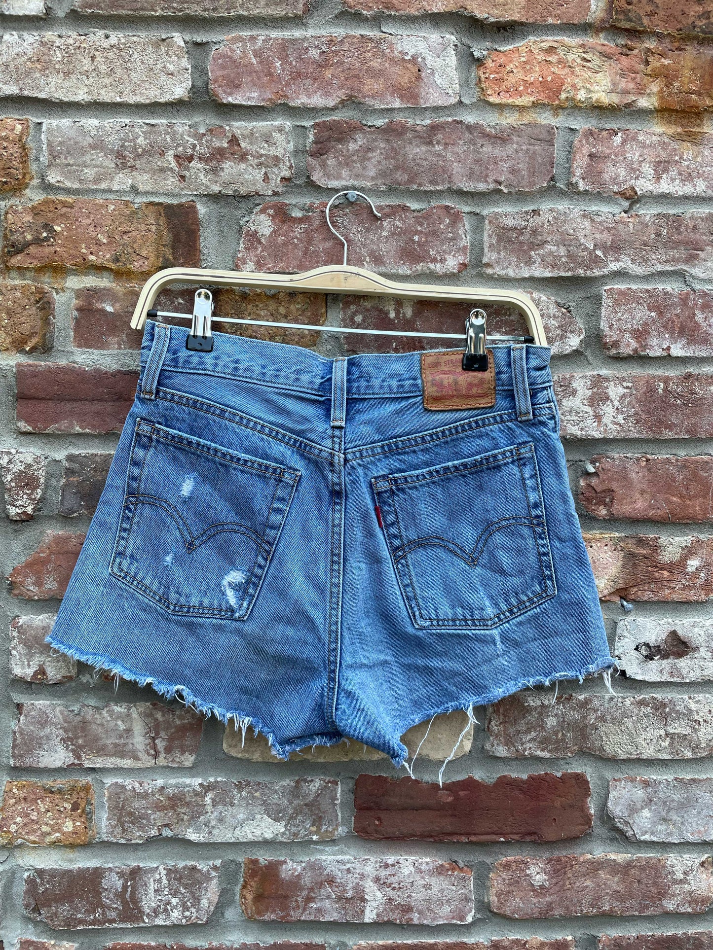 levi's wedgie short cut off denim shorts