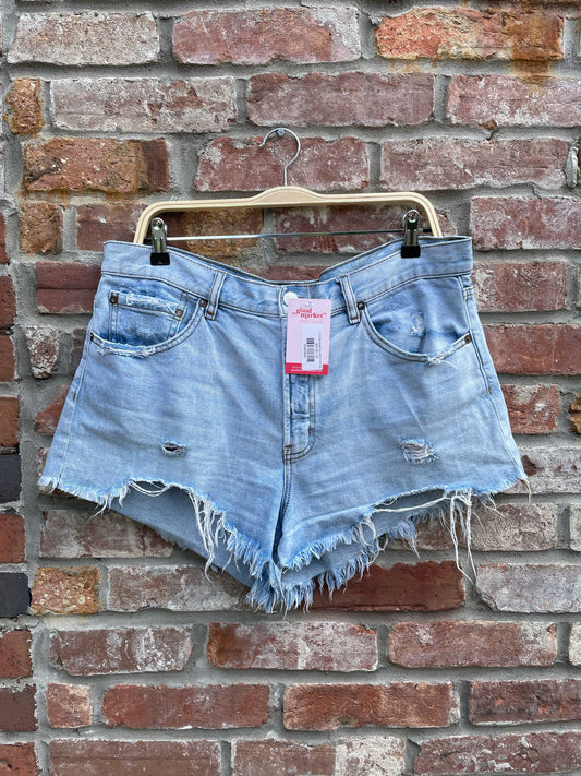 UO bdg essential short mid rise