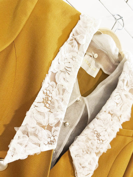 vintage pisello 100% wool pearl button blazer | 100% silk lace collar | made in Japan