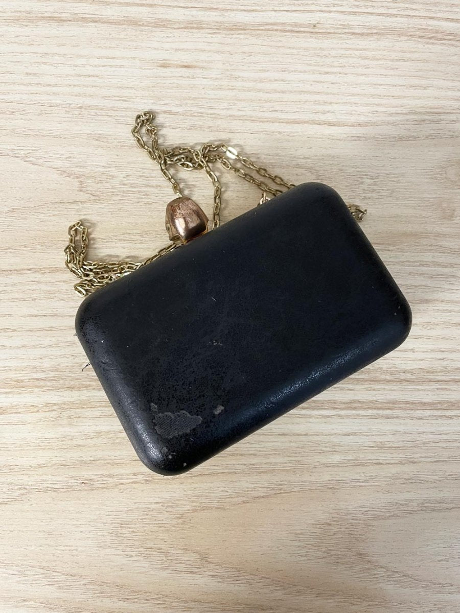 skull 'mcqueen' chain strap hard clutch bag - good market thrift store
