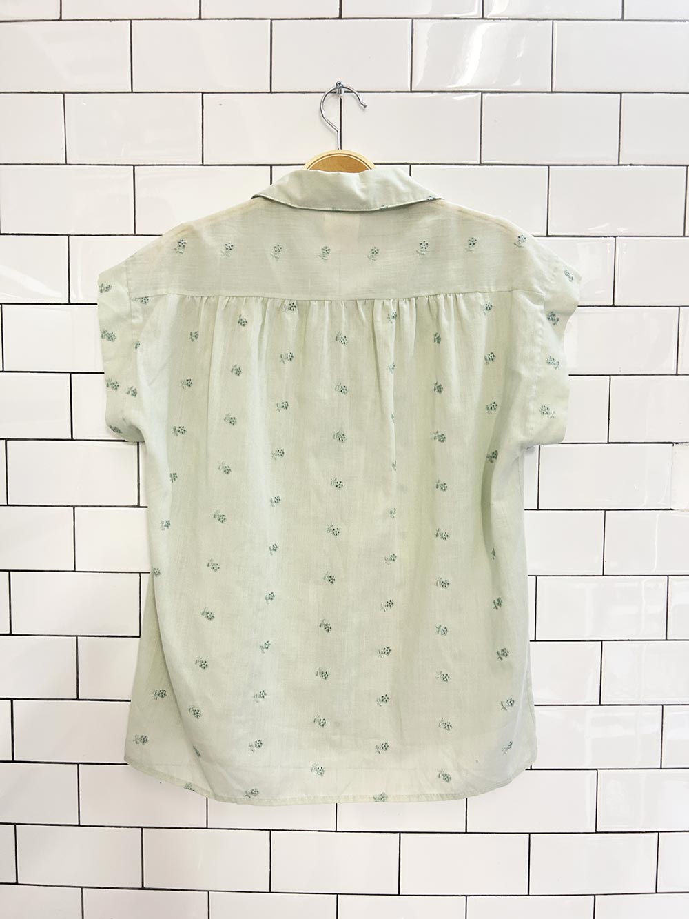 vintage 70s vayola floral eyelet sleeveless shirt - good market thrift store