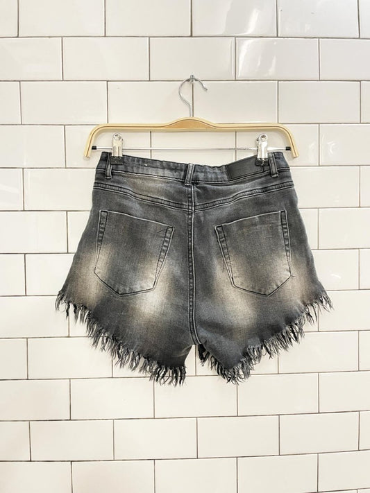 naumy distressed cut off denim shorts - good market thrift store