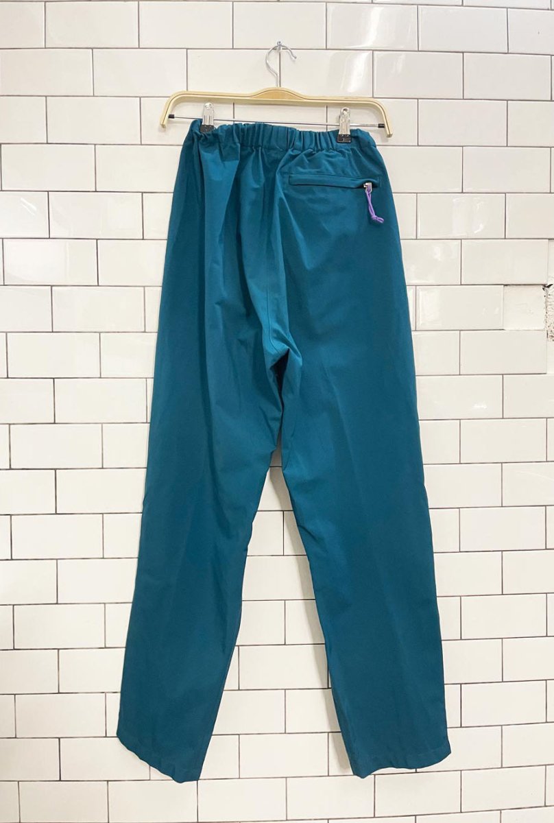 vintage 90s MEC gore - tex rain pant - good market thrift store