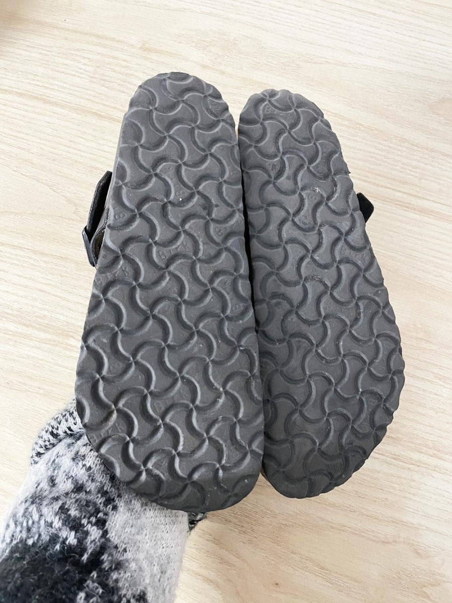 birkenstock gizeh black leather sandals - good market thrift store