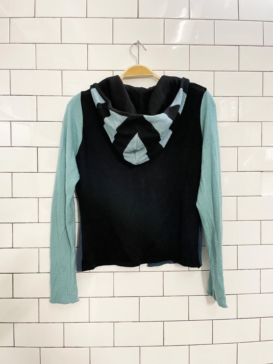 embody by tara white artsy wool knit hoodie - good market thrift store