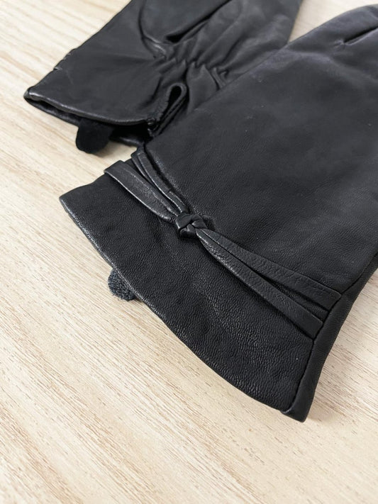 vintage 00s jessica soft leather gloves - good market thrift store