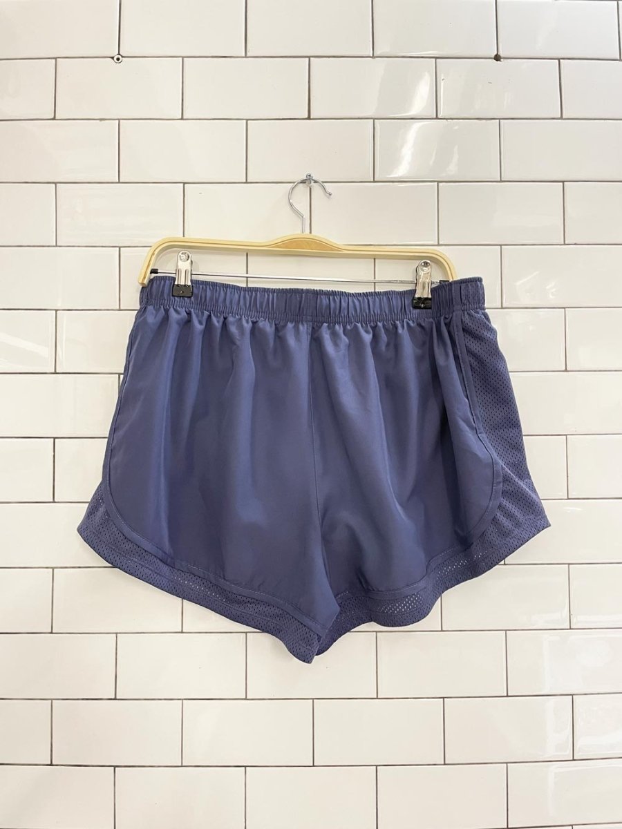 nike air tempo dri - fit running short - good market thrift store