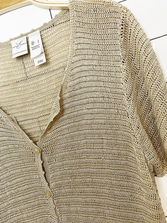 vintage 00s liz claiborne slinky knit full button shirt | emma & james