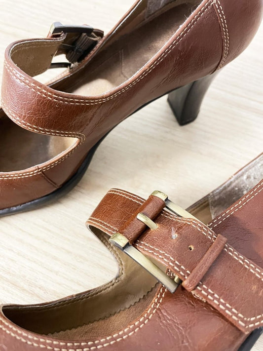 vintage 00s a2 mary - jane heeled loafers - good market thrift store