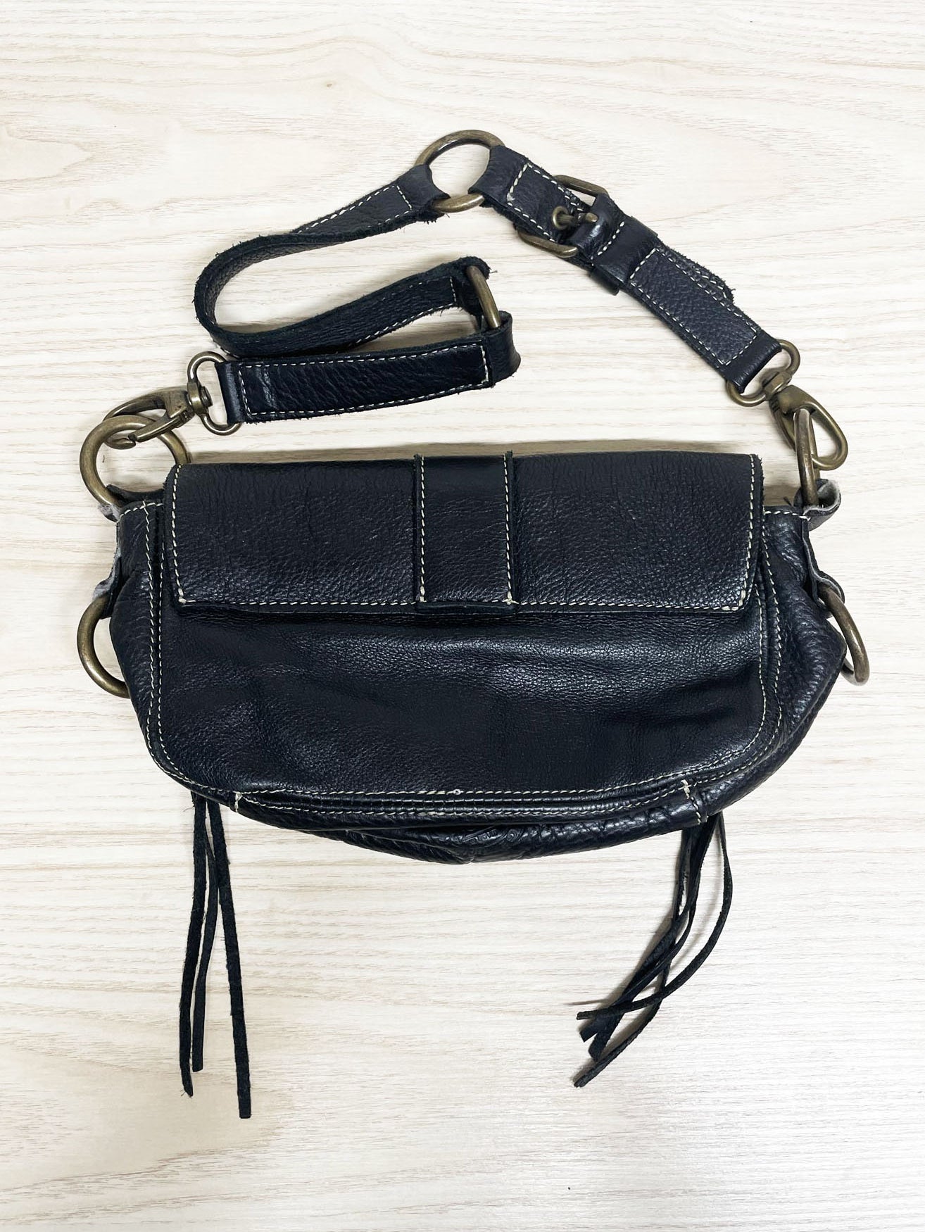 y2k roots emily soho pebbled leather buckle shoulder bag
