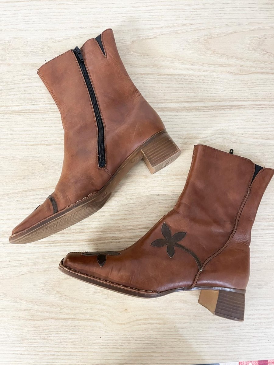 y2k reiker boho flower patch square toe leather boot - good market thrift store