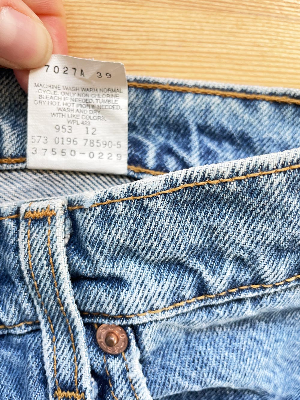 vintage 90s levi's 550 relaxed fit denim shorts | made in USA