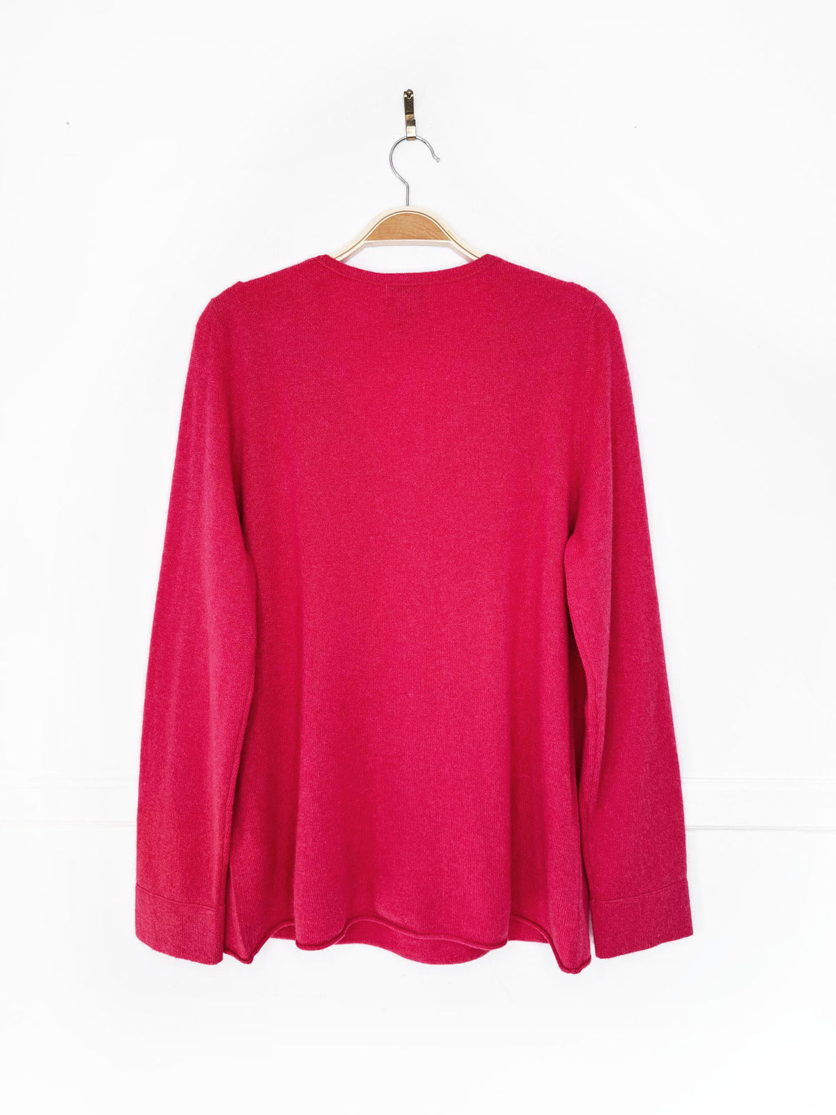 ll bean 100% cashmere knit v-neck sweater