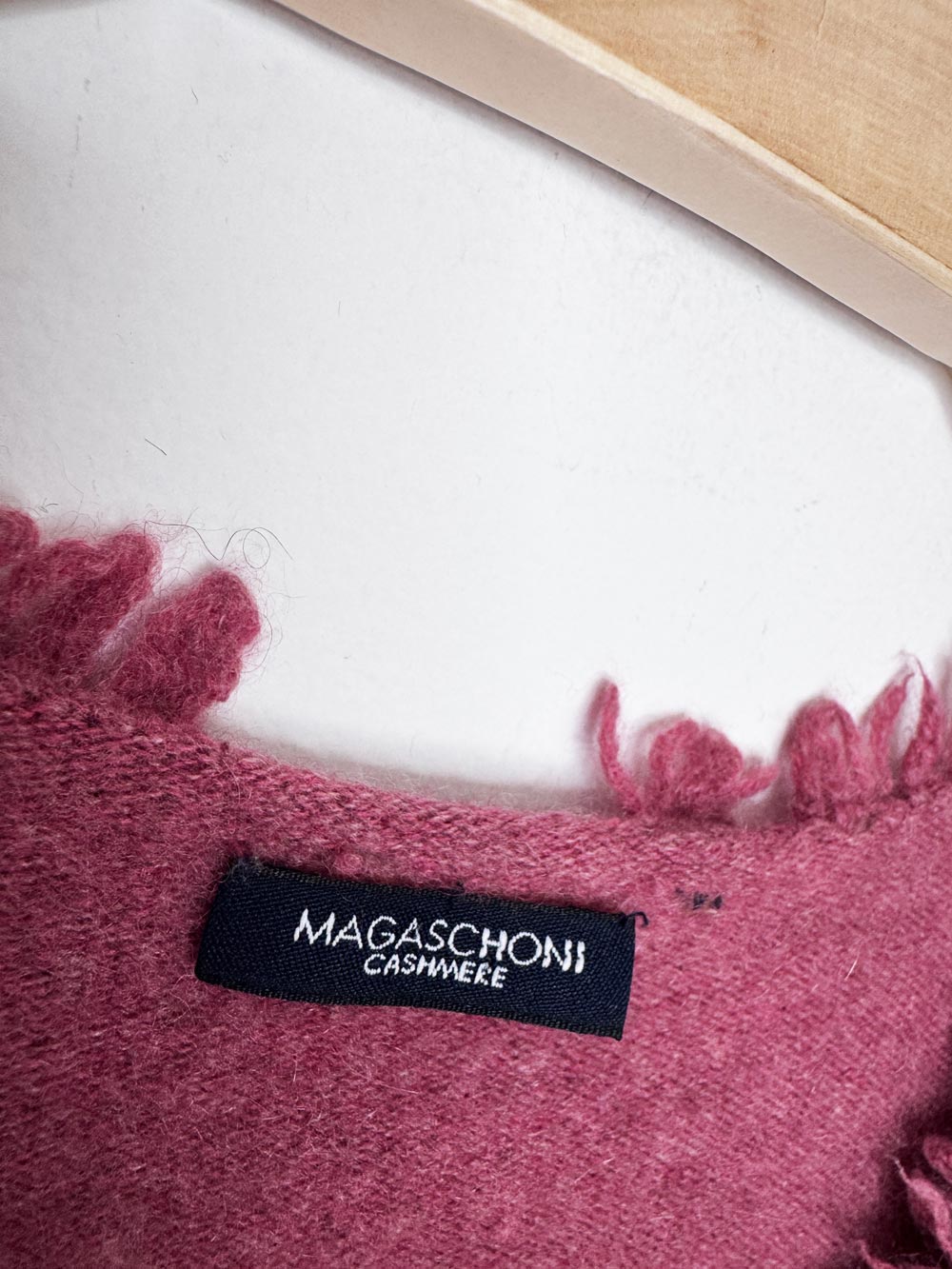 magaschoni 100% cashmere knit fringe trim sweater