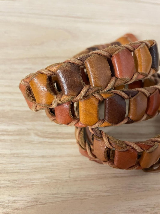 vintage multi - tone leather slim belt - good market thrift store