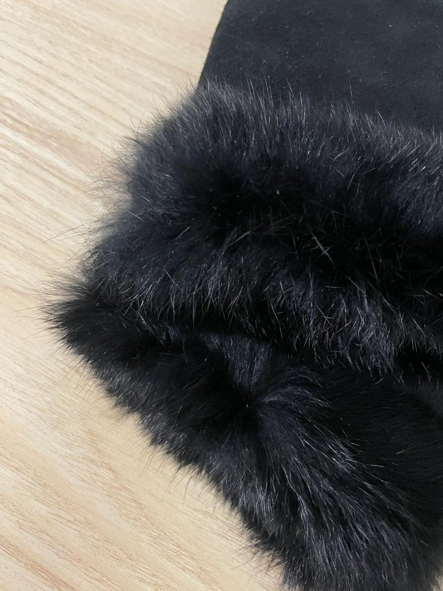 manitobah mukluks rabbit fur beaded suede mitts - good market thrift store