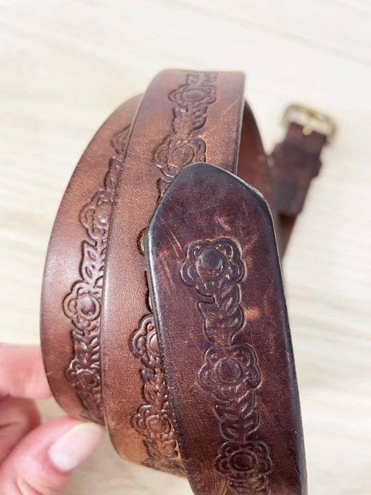 vintage 00s NR tooled flowers leather belt | northern reflections - good market thrift store