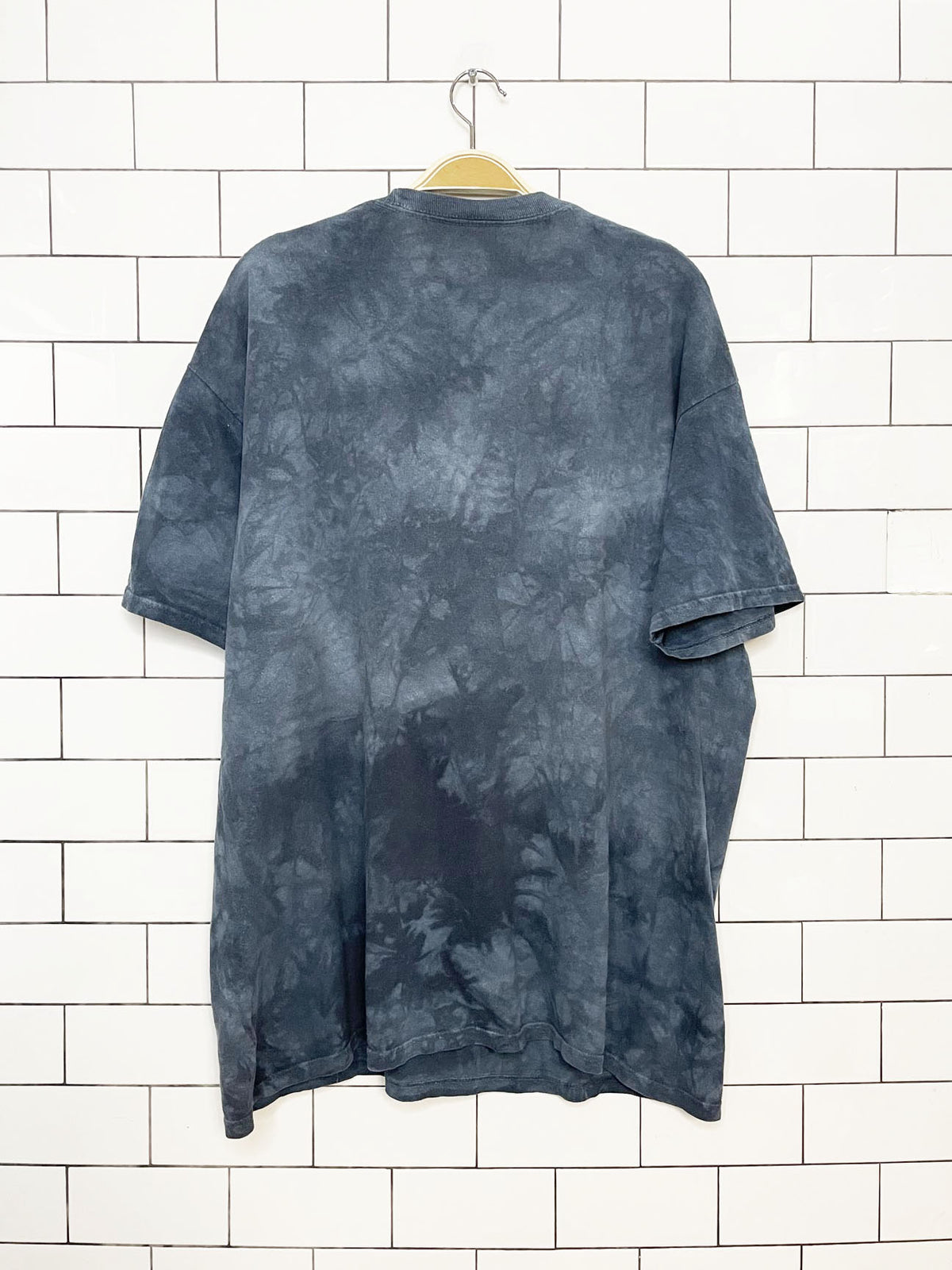 vintage the mountain gardner find 13 bears tie dye tee