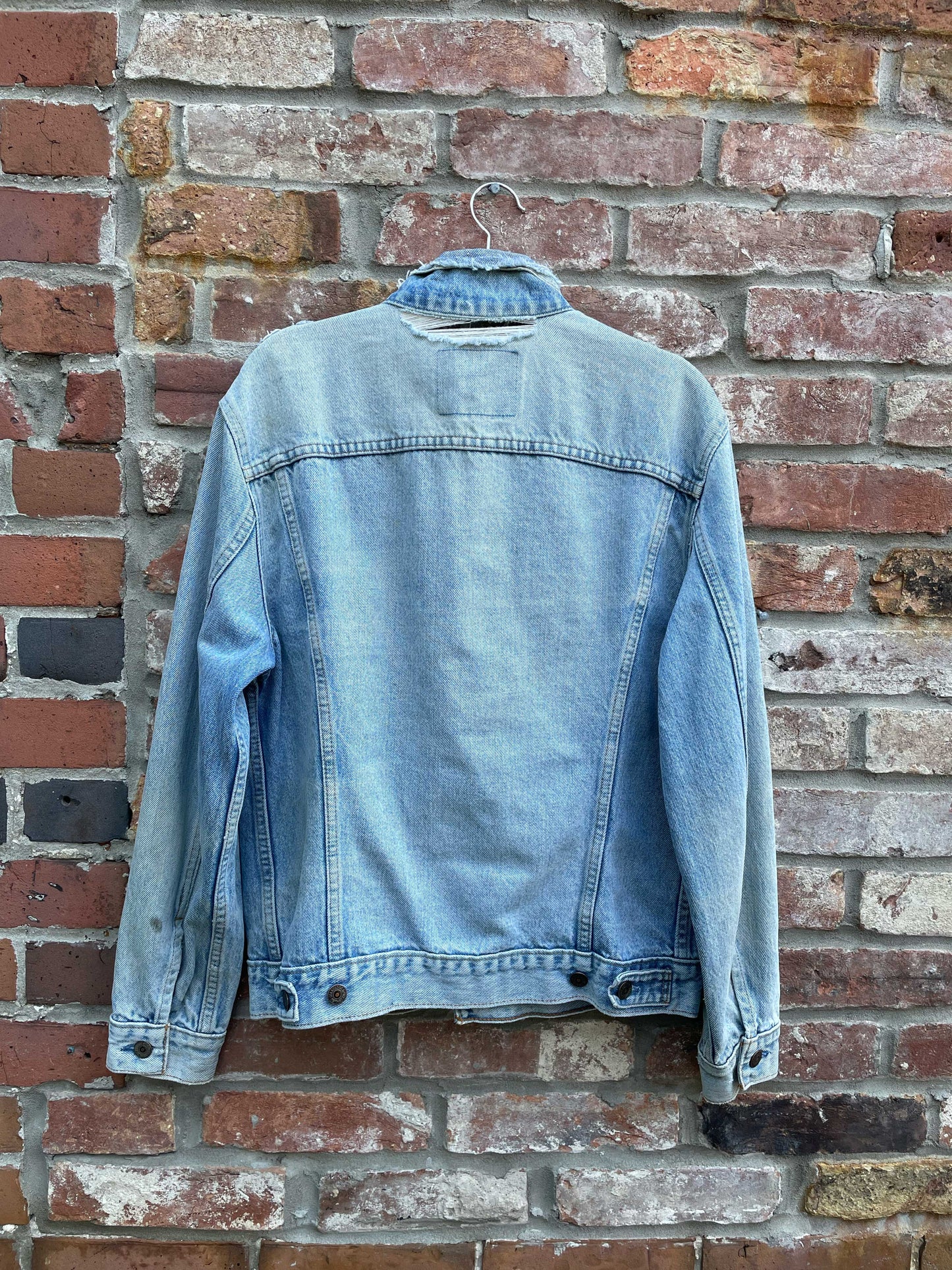 vintage 90s levi's distressed trucker jacket
