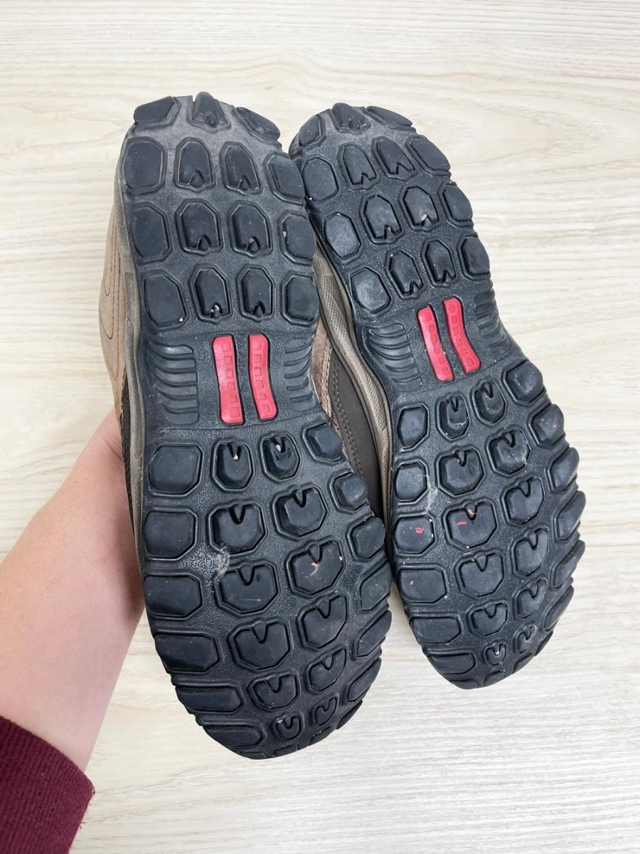 vintage new balance slip on leather hiking shoes - good market thrift store