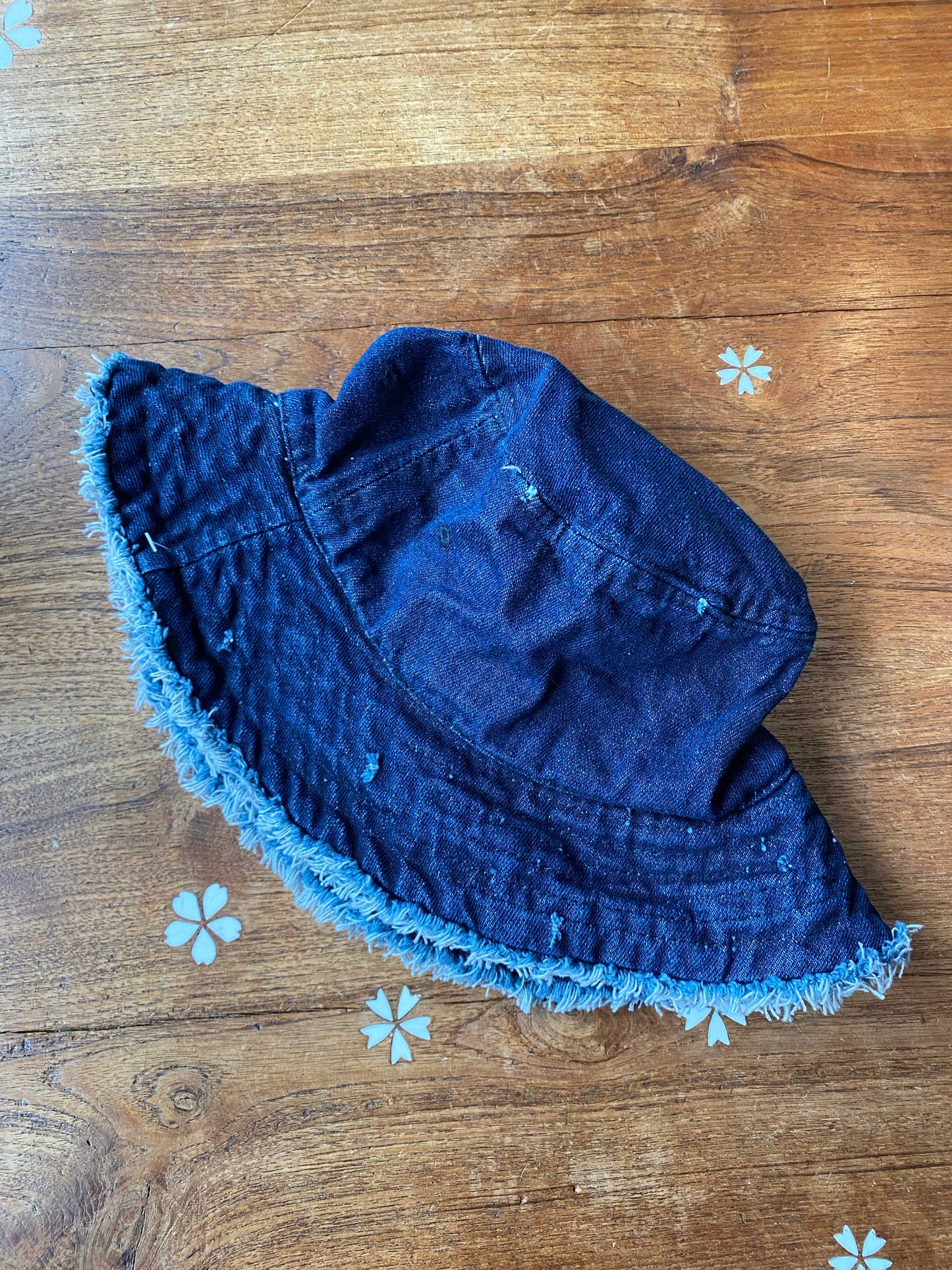 denim raw edge bucket hat