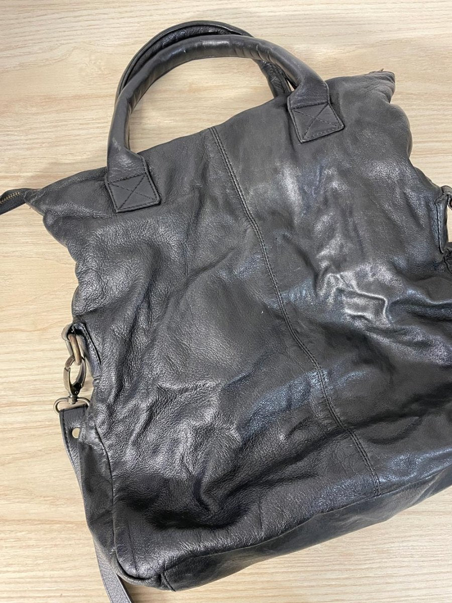 danier soft hobo fold over leather purse - good market thrift store