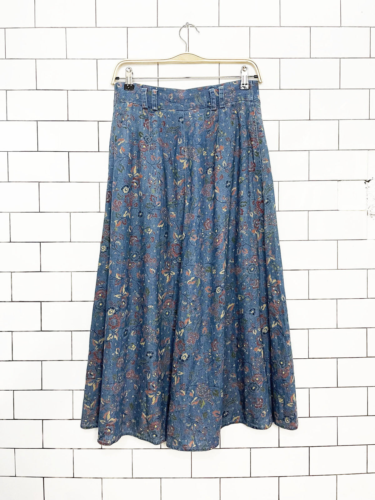 vintage 90s lizwear floral denim pleated midi skirt | liz claiborne
